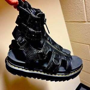 Dr. Martens Olson Black Leather Sandals Women's Size 9